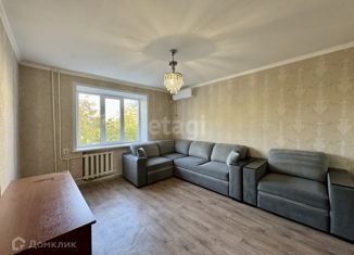 Продаю 2-ком. квартиру, 57.6 м2, Черкесск, Октябрьская улица, 392, микрорайон Пештера