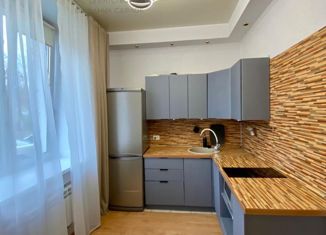 Продам 3-ком. квартиру, 67.8 м2, Новосибирск, улица Бурденко, 27, улица Бурденко