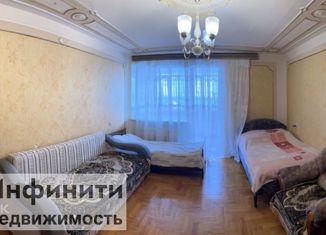 Продаю 3-комнатную квартиру, 82 м2, Ставрополь, улица Ломоносова, 2