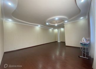 Продам дом, 211 м2, Нальчик, район Александровка, улица Трошева