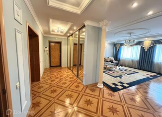 Продам 4-комнатную квартиру, 177.5 м2, Ставропольский край, улица Нелюбина, 25А