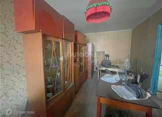 Продаю двухкомнатную квартиру, 43 м2, Новокузнецк, улица Веры Соломиной, 17