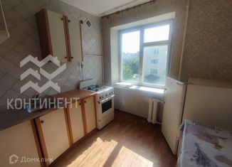 Продажа 1-ком. квартиры, 33 м2, Евпатория, улица Конституции, 5