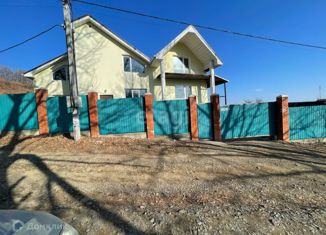 Дом на продажу, 264.7 м2, Артём, площадь Ленина