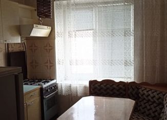 Продам трехкомнатную квартиру, 57 м2, Белгородская область, Комсомольский проспект, 33