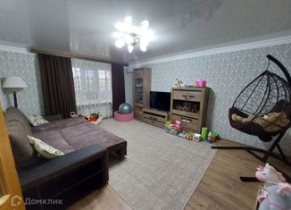 Продается 3-комнатная квартира, 85 м2, Кореновск, Тимашевская улица, 1Г