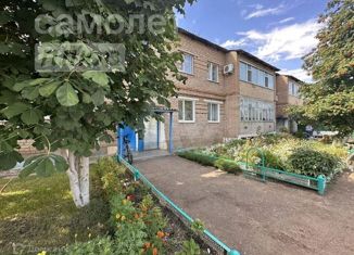 Продажа трехкомнатной квартиры, 55.9 м2, посёлок Саракташ, улица Мира, 189