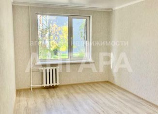 Продается 1-комнатная квартира, 30 м2, Ейск, улица Розы Люксембург