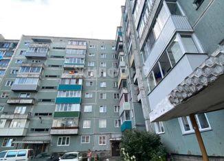 Продам четырехкомнатную квартиру, 79 м2, Киселёвск, улица 50 лет Города, 36