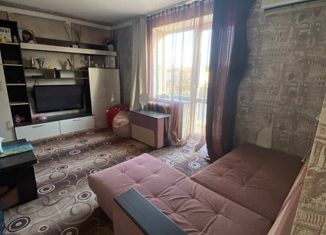 Продаю двухкомнатную квартиру, 42.2 м2, посёлок Моревка, улица Победы, 11