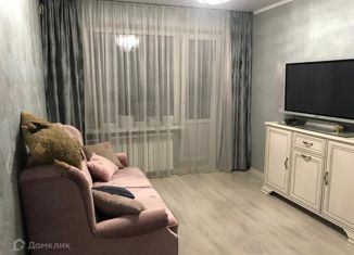 Продаю 1-ком. квартиру, 31 м2, Новороссийск, улица Героев Десантников, 53