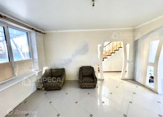 Продам таунхаус, 150 м2, Батайск, улица Ворошилова, 30/184