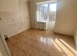 Продам 4-ком. квартиру, 88 м2, Грозный, проспект Ахмат-Хаджи Абдулхамидовича Кадырова, 104, Байсангуровский район