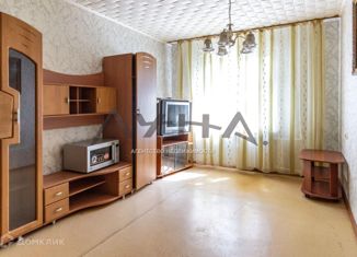 Продается 3-ком. квартира, 59 м2, Набережные Челны, проспект Чулман, 41