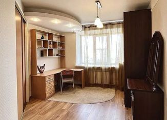Продается четырехкомнатная квартира, 91.3 м2, Ростовская область, Малый переулок, 19