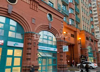 Продам 4-ком. квартиру, 178.8 м2, Москва, метро Щукинская, Авиационная улица, 77к2