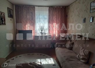 Двухкомнатная квартира на продажу, 42.3 м2, Новосибирск, улица Ватутина, 43, метро Студенческая