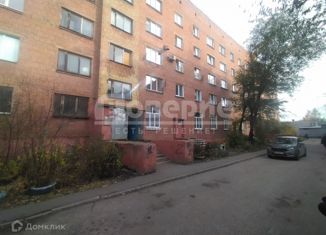 Продается многокомнатная квартира, 13.4 м2, Омск, 2-я Ленинградская улица, 22, Ленинский округ