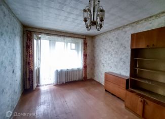 Продам 2-ком. квартиру, 38.9 м2, Пермский край, улица Ломоносова, 106