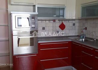 Продам 2-ком. квартиру, 66.3 м2, Москва, улица Герасима Курина, 18, улица Герасима Курина
