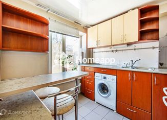 Продается двухкомнатная квартира, 45 м2, Московский, 1-й микрорайон, 13