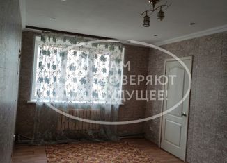 Продажа 2-ком. квартиры, 33 м2, Нытва, улица Володарского, 74А