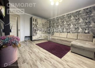 Трехкомнатная квартира на продажу, 72 м2, Ставрополь, микрорайон № 20, улица Васякина, 194