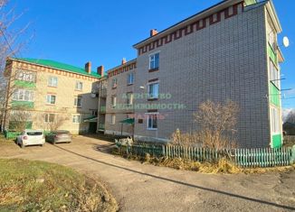 Продам четырехкомнатную квартиру, 80.6 м2, село Масловка, Центральная улица, 10