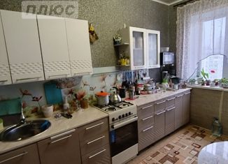 Продаю 3-комнатную квартиру, 76.6 м2, Астраханская область, улица Куликова, 75