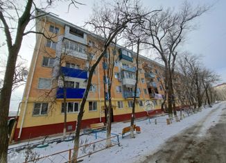 Продается 2-ком. квартира, 44.6 м2, Элиста, 4-й микрорайон, 44, 4-й микрорайон