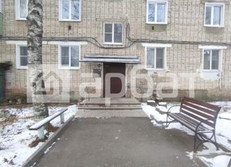 Продается 3-комнатная квартира, 54.3 м2, Мантурово, Юбилейная улица, 10