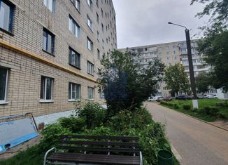 Продаю 3-ком. квартиру, 57 м2, Новочебоксарск, Советская улица, 39