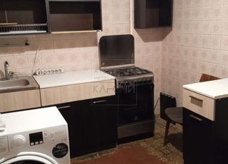 Продаю 2-ком. квартиру, 57 м2, Москва, Кутузовский проспект, 3, метро Смоленская