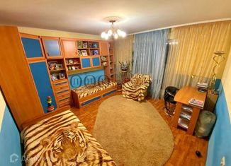 Продаю пятикомнатную квартиру, 101.7 м2, Кемерово, Комсомольский проспект, 63