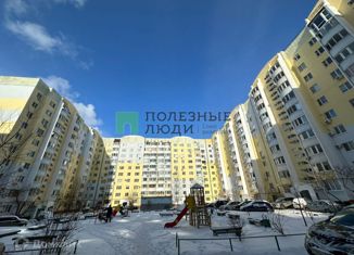 3-ком. квартира на продажу, 90 м2, Саратов, улица имени П.Ф. Батавина, 13, жилой район Солнечный-2