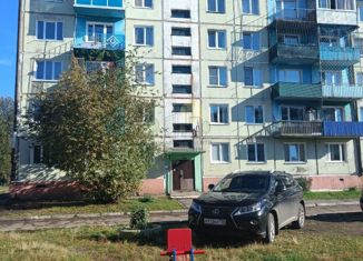 Продается 4-комнатная квартира, 63 м2, Черемхово, улица Забойщика, 61