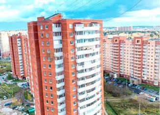 Продаю трехкомнатную квартиру, 90.7 м2, Дмитров, улица Архитектора В.В. Белоброва, 11