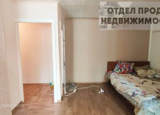 Продам 2-ком. квартиру, 44.7 м2, Крымск, Коммунистическая улица, 36