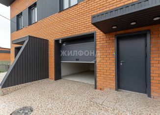 Продаю таунхаус, 142.4 м2, посёлок Центральный, Столичная улица