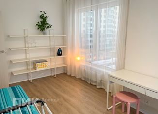 Сдам 2-комнатную квартиру, 46 м2, деревня Кудрово, Центральная улица, 8