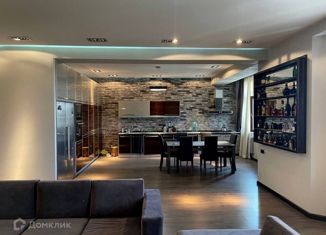 Продается двухкомнатная квартира, 64.2 м2, Краснодар, улица Красных Партизан, 1/4к13, микрорайон Светлоград