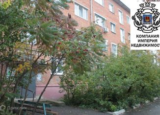 Продаю однокомнатную квартиру, 29.8 м2, Шебекино, улица Свободы, 38