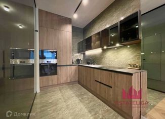 Продаю 3-ком. квартиру, 92 м2, Москва, Ленинградский проспект, 29с5, метро Динамо