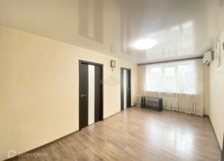 Продается четырехкомнатная квартира, 63 м2, Йошкар-Ола, улица Строителей, 13, 9-й микрорайон