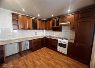 Продаю 4-комнатную квартиру, 120.1 м2, Казань, Чистопольская улица, 10/8, Московский район