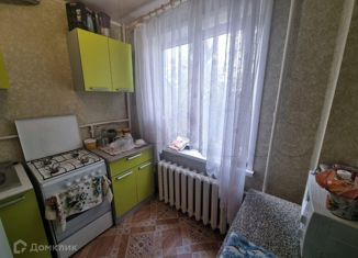 Продам 2-комнатную квартиру, 40 м2, Астрахань, улица Адмирала Нахимова, 38А