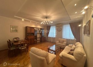 Продается 4-комнатная квартира, 135.6 м2, Новосибирск, улица Толстого, 3/1, улица Толстого