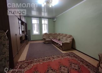 Продается однокомнатная квартира, 40 м2, Астраханская область, улица Бурова, 12