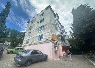 Продажа 2-комнатной квартиры, 44 м2, посёлок городского типа Гаспра, Риекская улица, 9