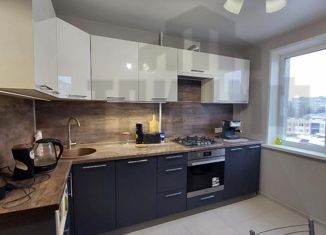 Продается 3-комнатная квартира, 57.2 м2, Нижний Новгород, улица Адмирала Макарова, 5к1, метро Заречная